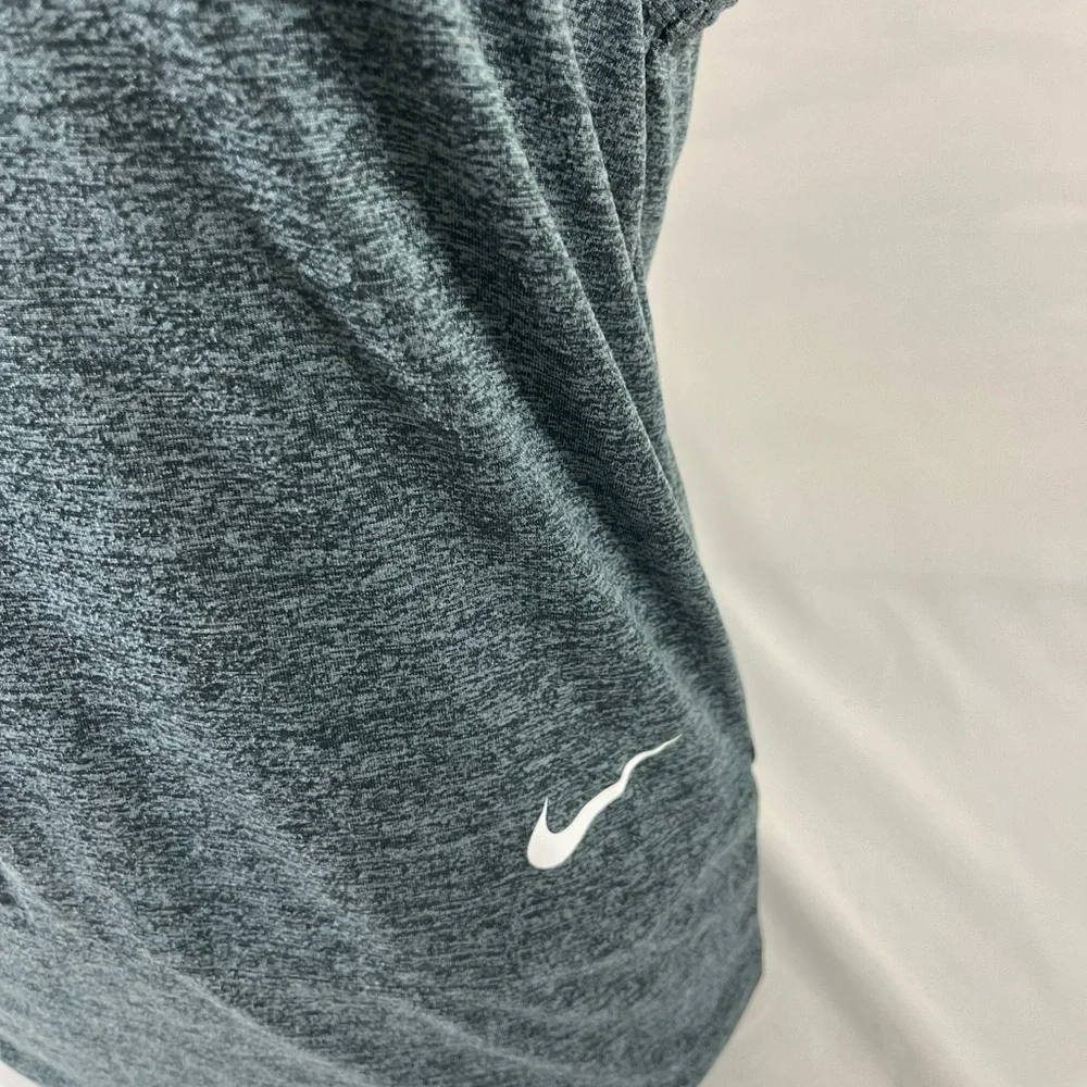 NIKE DRI FIT ACTIVEWEAR TANK WOMEN S GREEN GRAY W/BACK MESH INSET GRAY COLOR A45